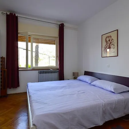 Apartment Vodnjan 1 דירה *